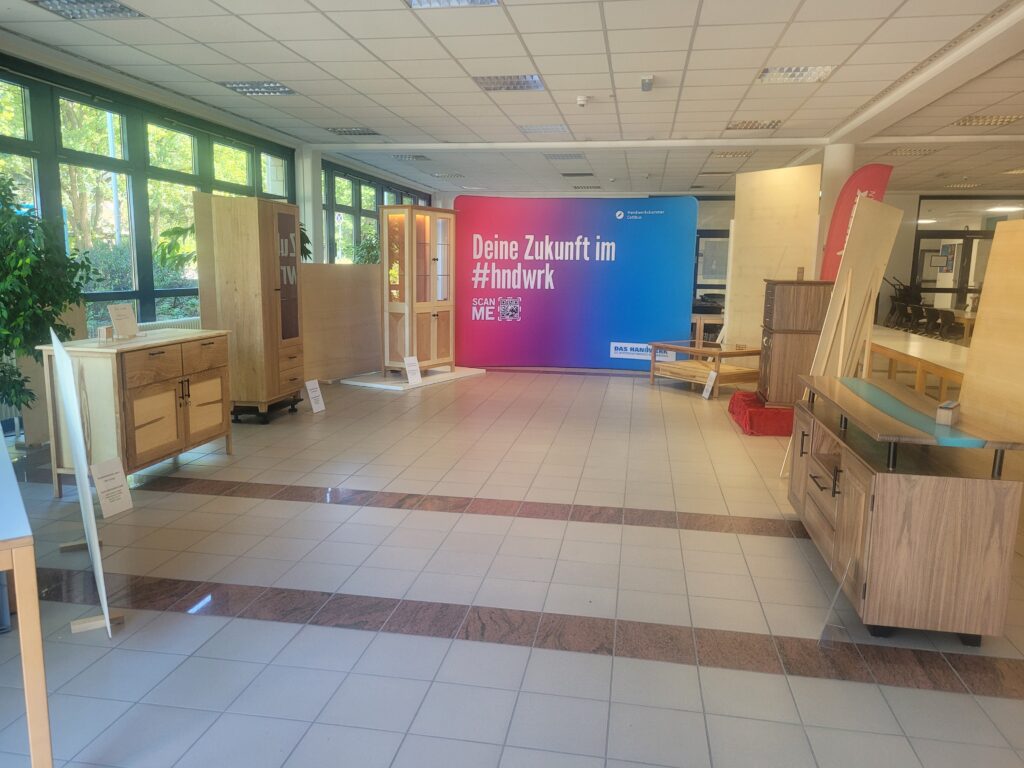Video – Ausstellung der Gesellenstücke der Tischler-Innung Cottbus am 21.08.2026